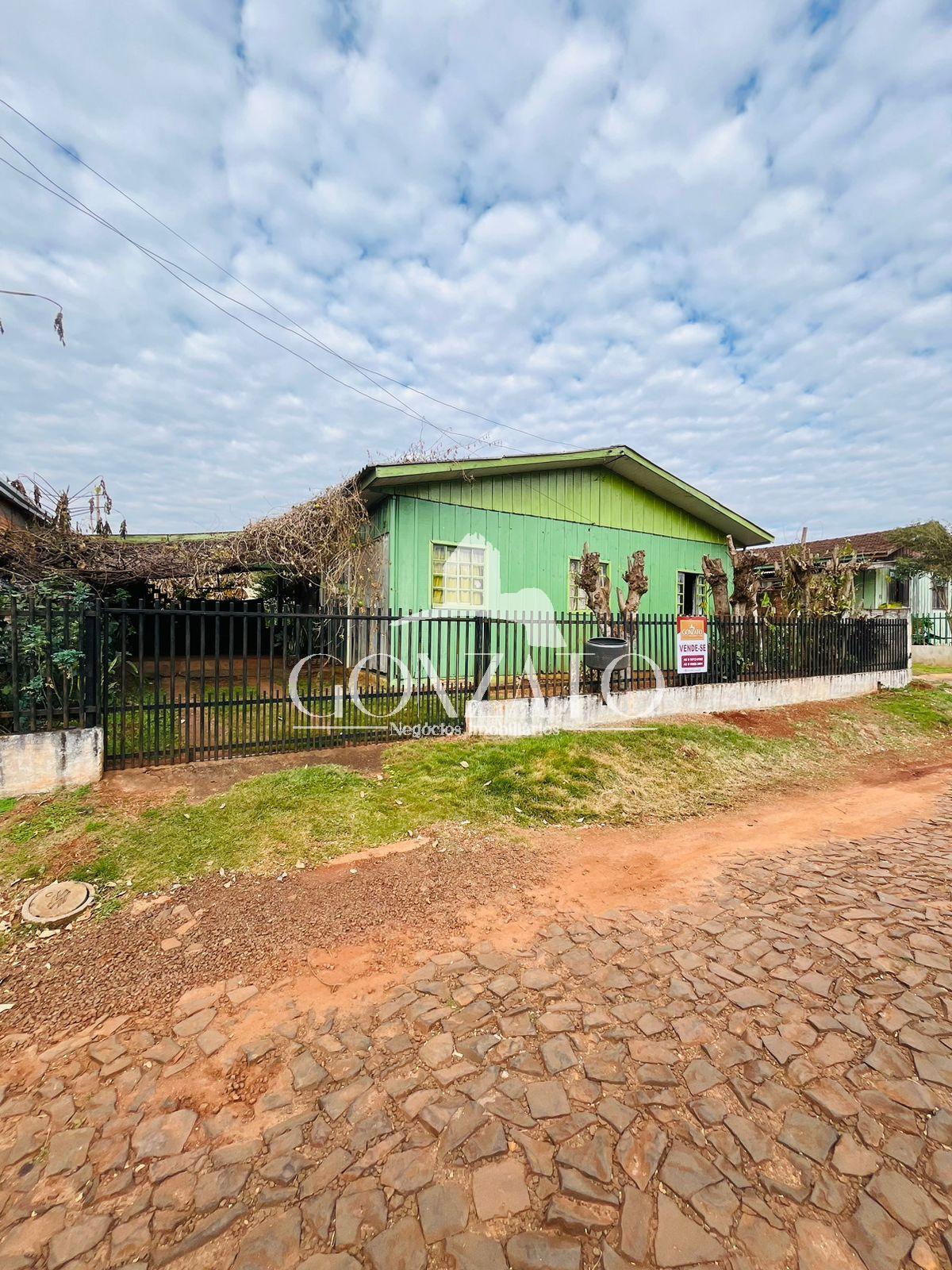 IMÓVEL DE MADEIRA COM TERRENO DE 360M²