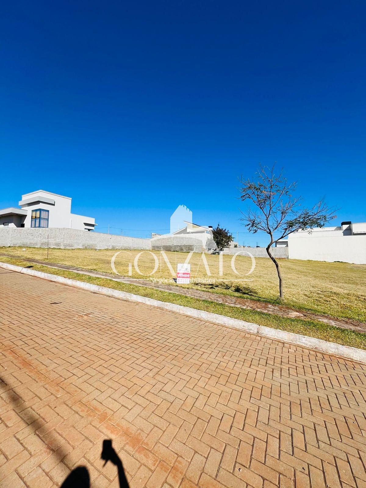 TERRENO RESIDENCIA DE FRENTE PARA O SOL DA MANHÃ