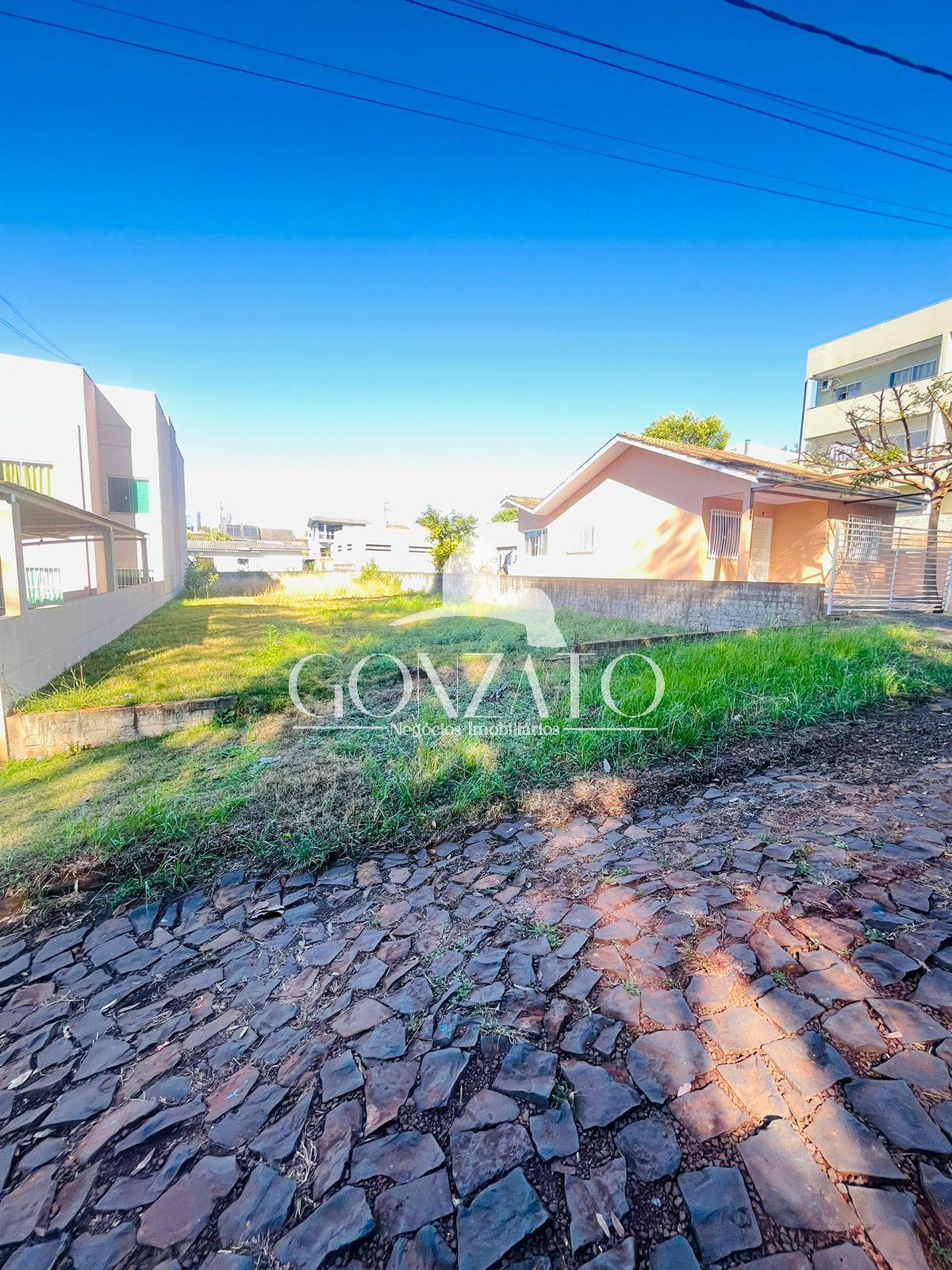 TERRENO SEMI MURADO