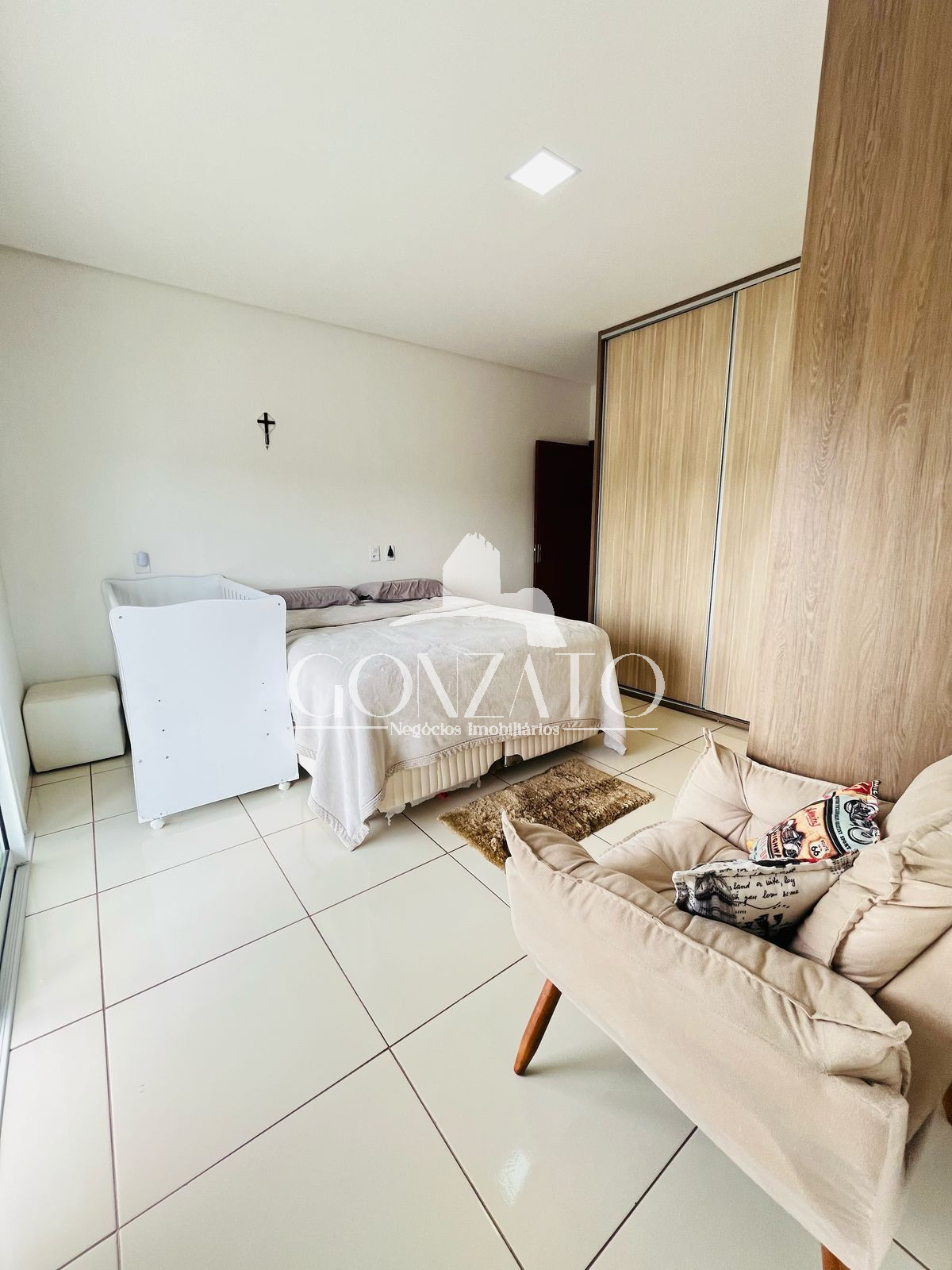 IMVEL DE DOIS PAVIMENTOS