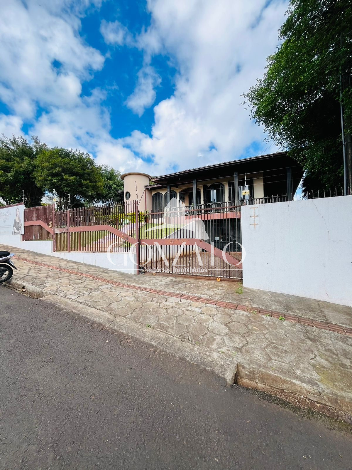 IMÓVEL COMERCIAL E RESIDENCIAL 