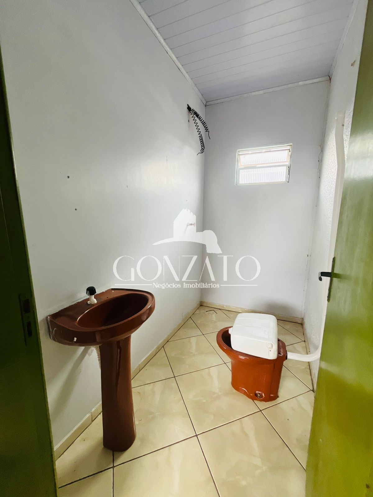 APARTAMENTO COM SALA COMERCIAL PERTO DA RODOVIARIA