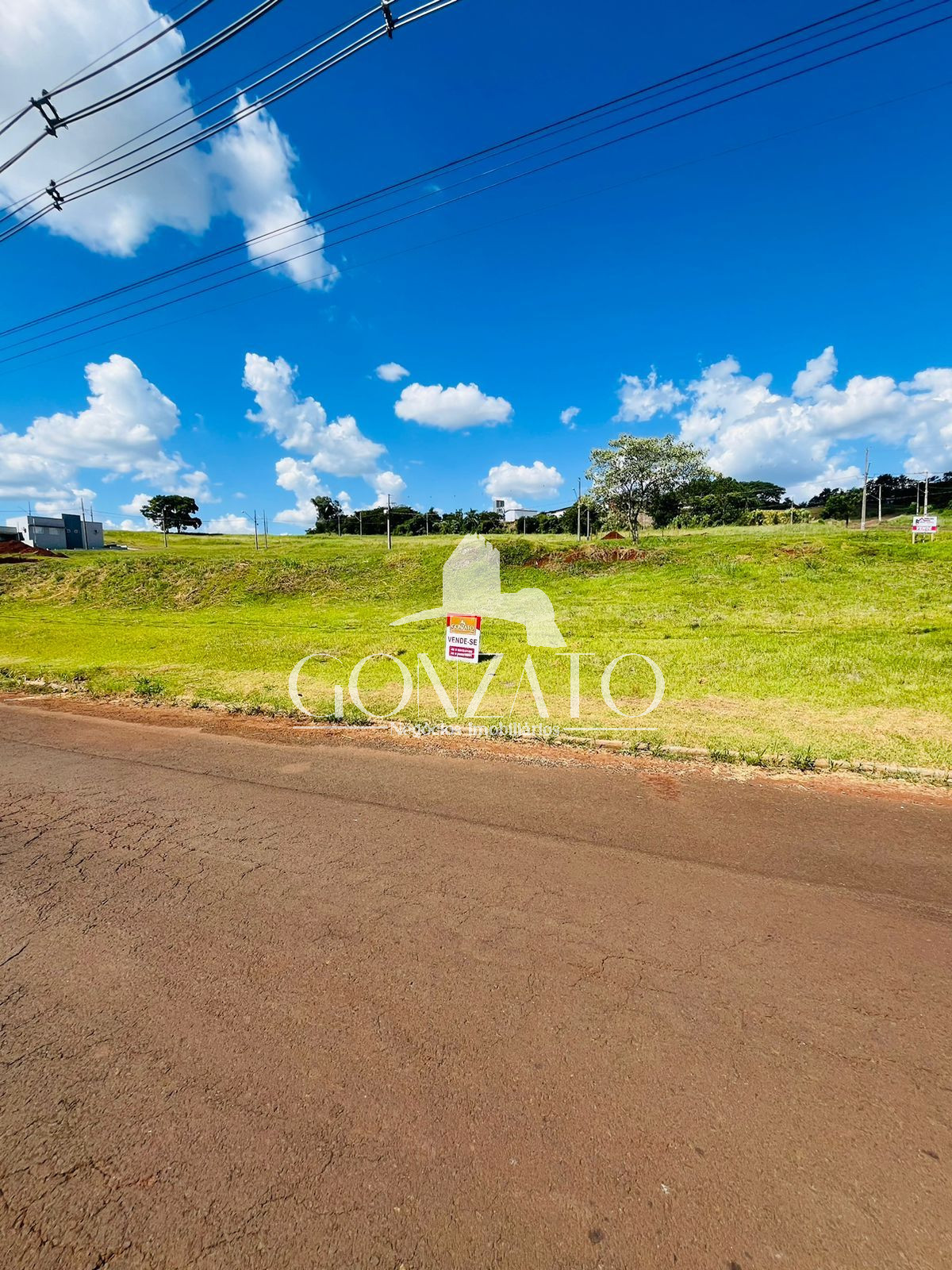 TERRENO RESIDENCIAL E COMERCIAL