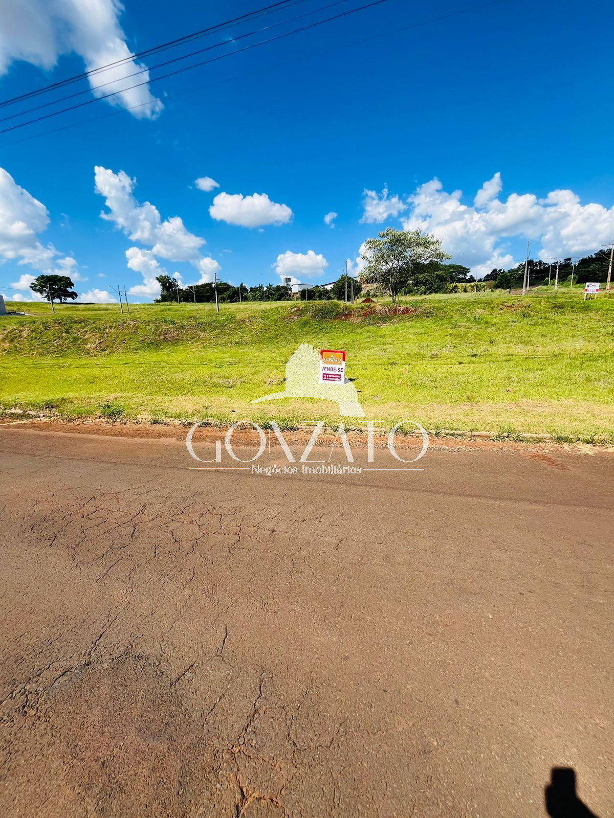 TERRENO RESIDENCIAL E COMERCIAL