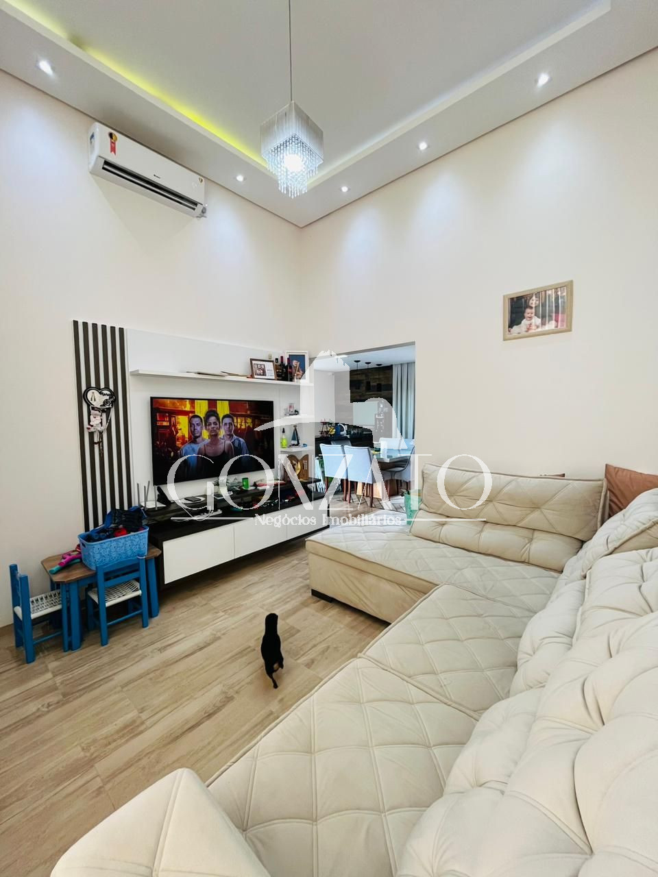 IMVEL RESIDENCIAL SEMI-MOBILIADO