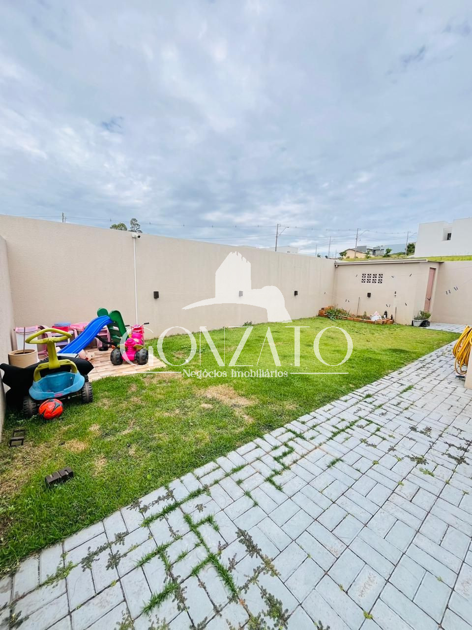 IMVEL RESIDENCIAL SEMI-MOBILIADO