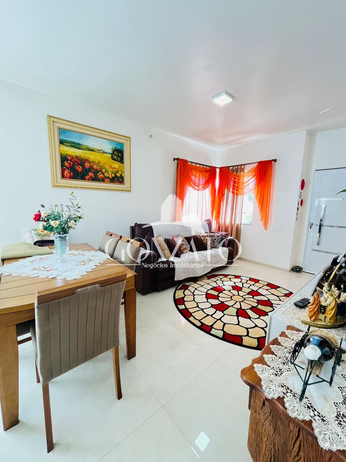 IMOVEL DE DOIS PAVIMENTOS A VENDA