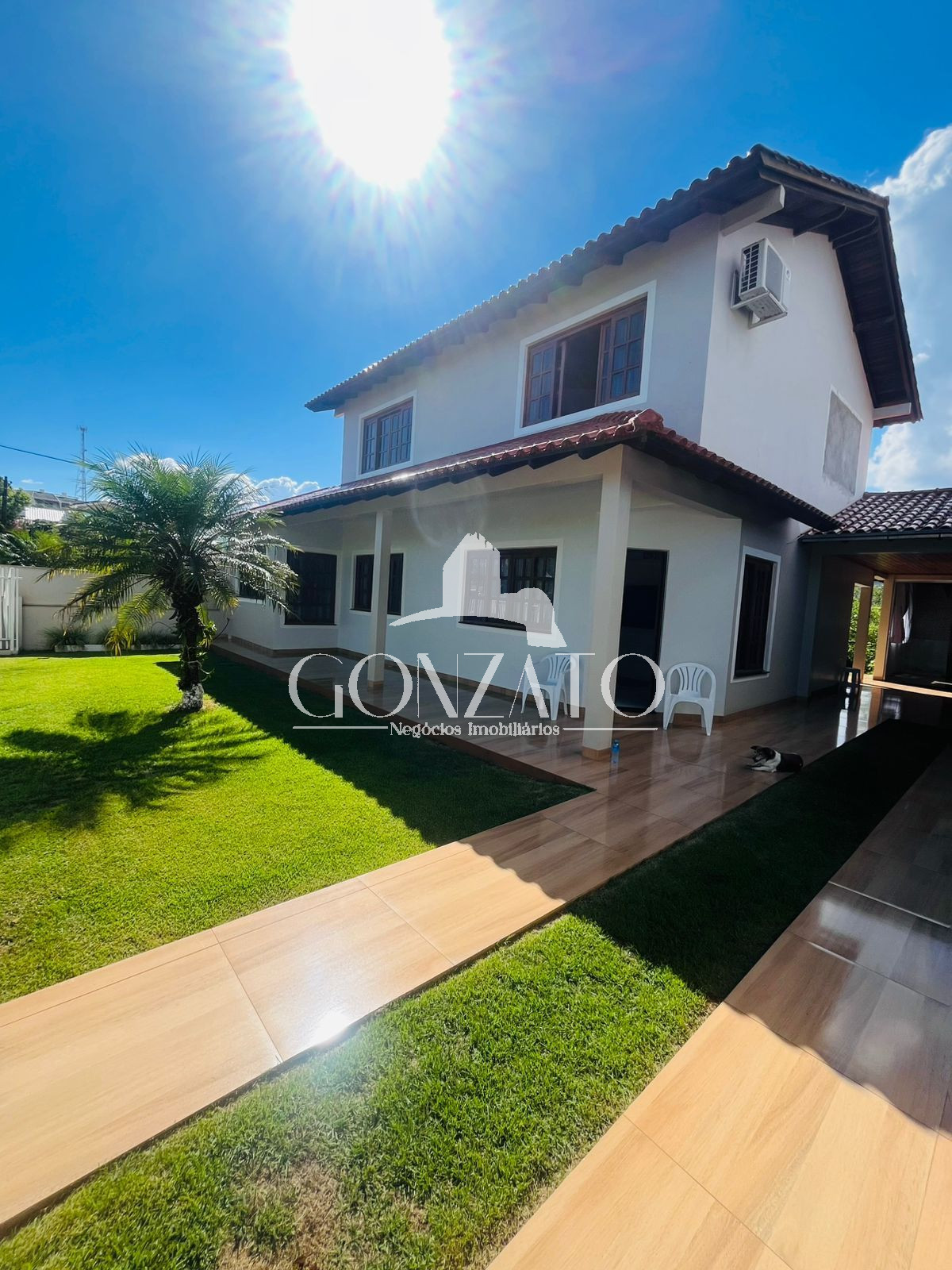 IMOVEL DE ALVENARIA DE DOIS PAVIMENTOS