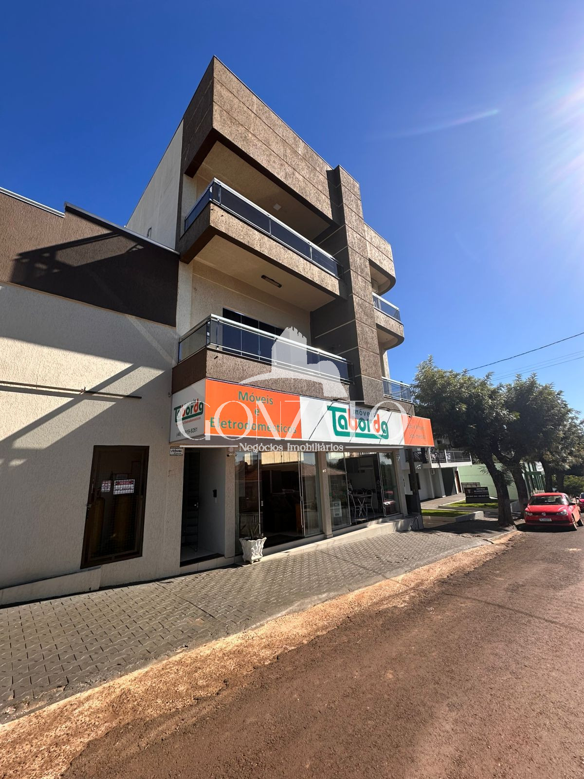 APARTAMENTO SUPERIOR, NO CENTRO