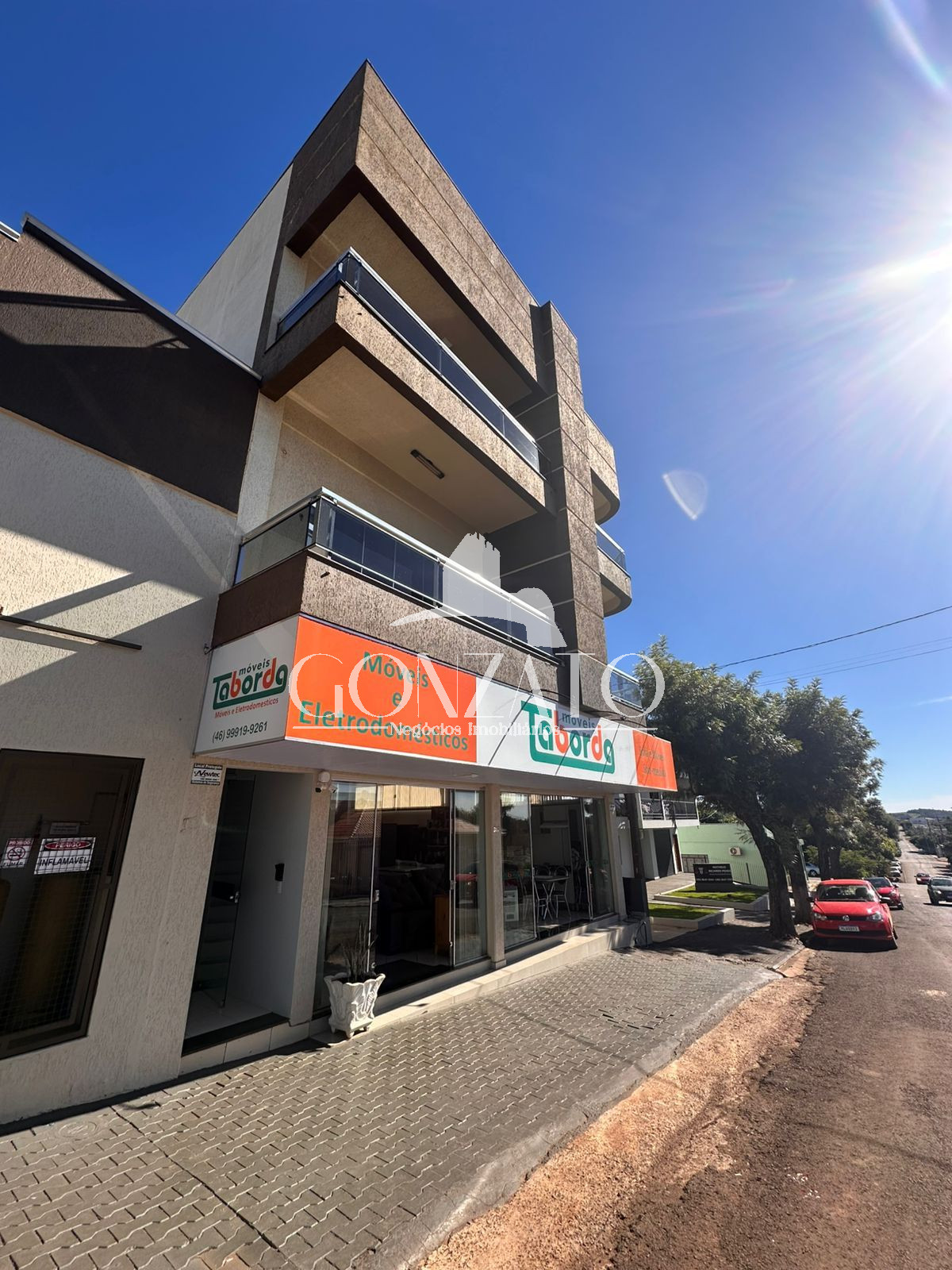 APARTAMENTO SUPERIOR, NO CENTRO
