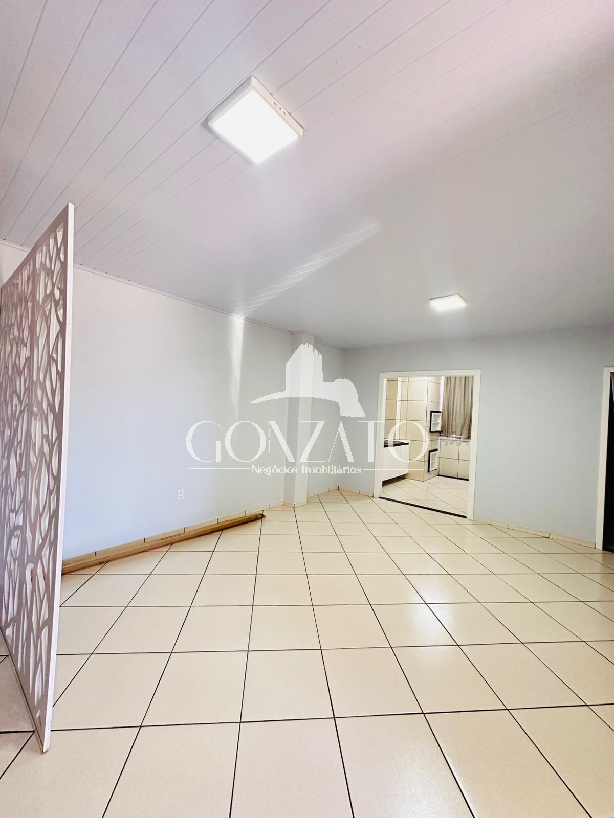 APARTAMENTO SUPERIOR, NO CENTRO