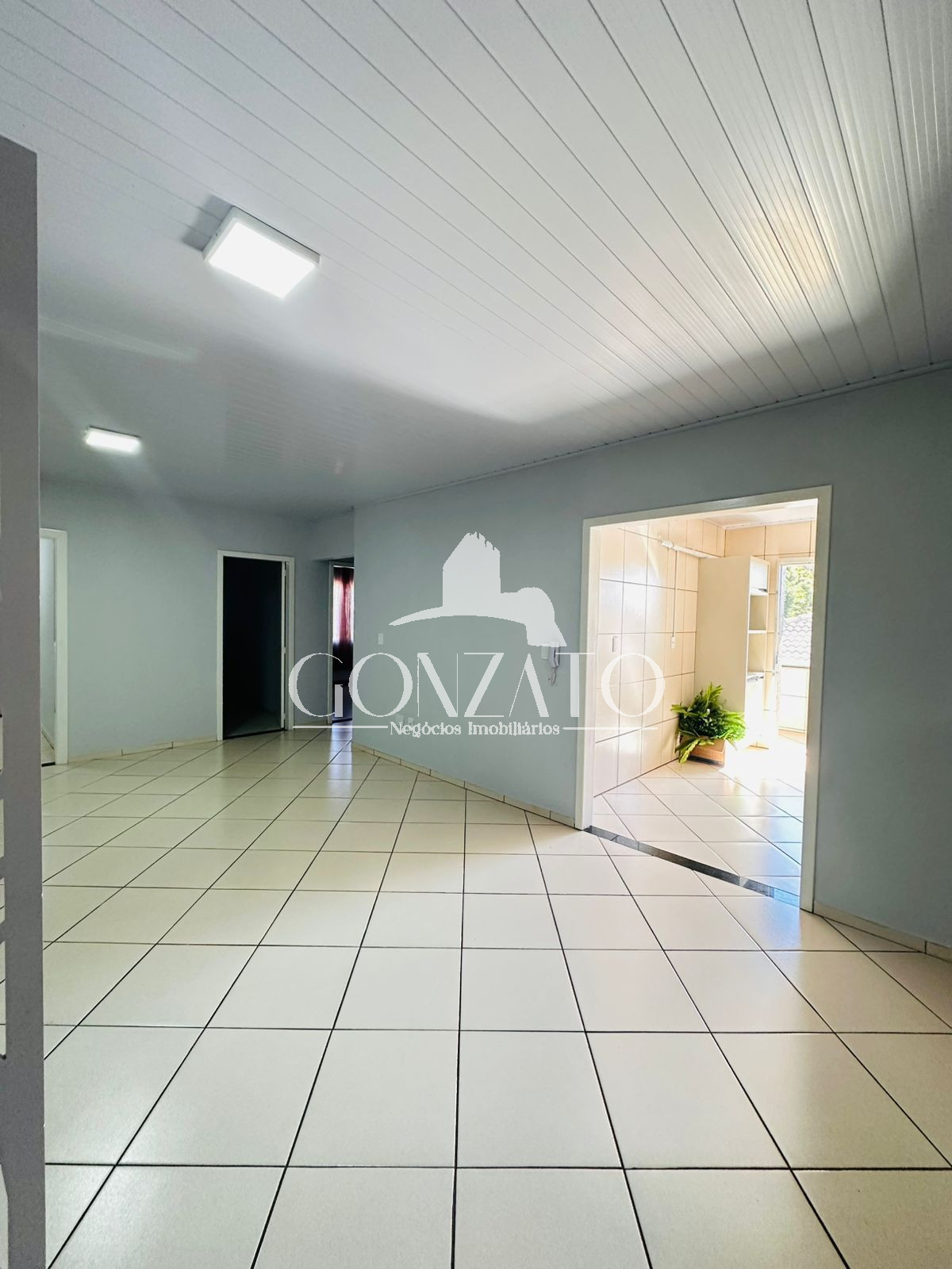 APARTAMENTO SUPERIOR, NO CENTRO