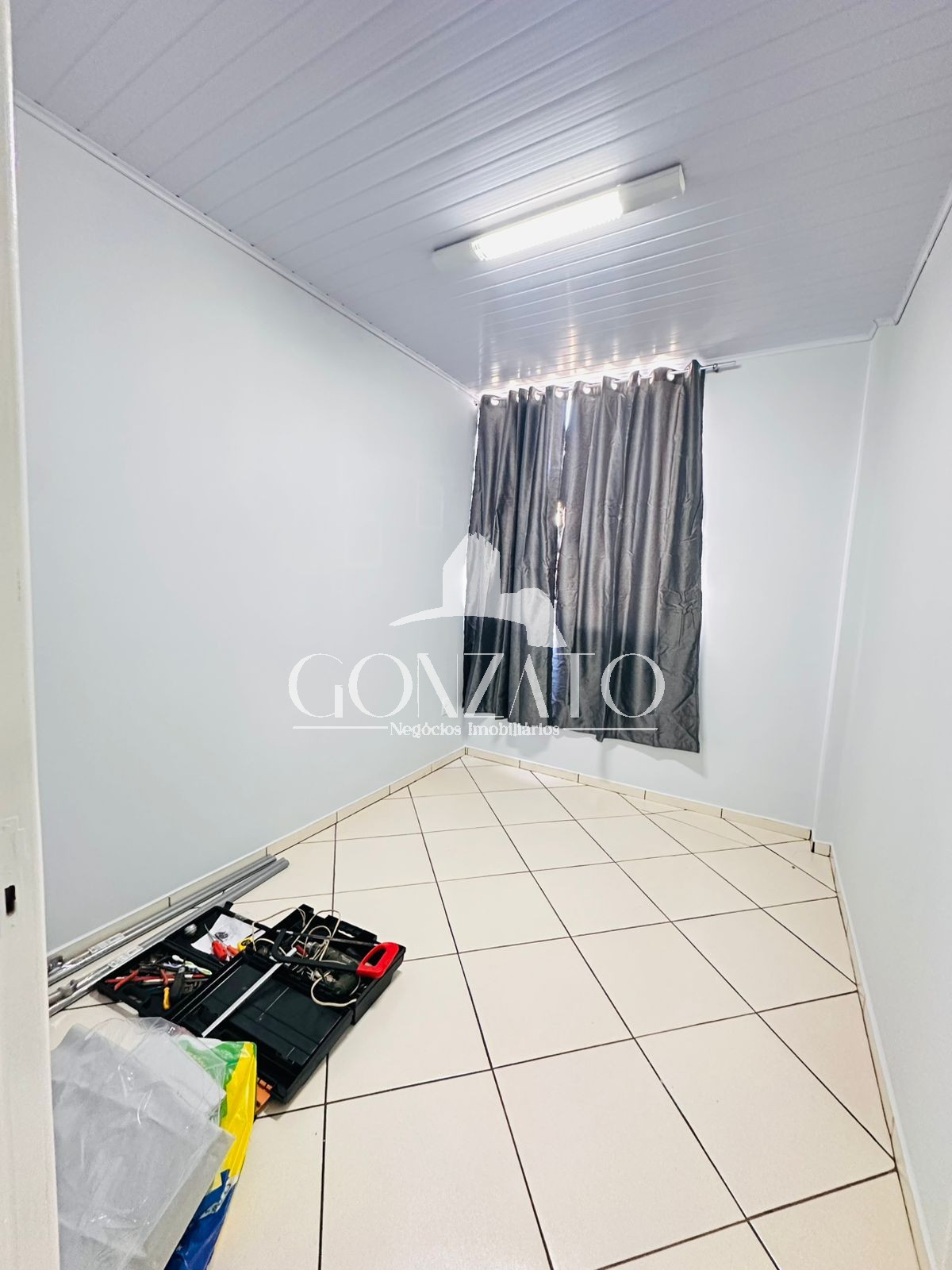 APARTAMENTO SUPERIOR, NO CENTRO