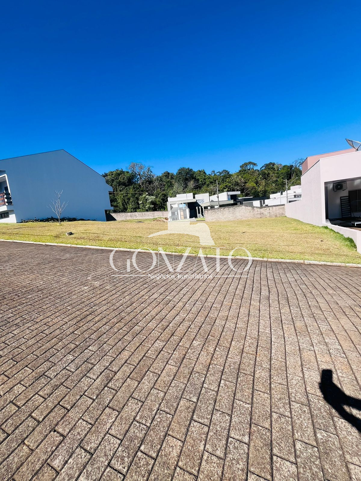 TERRENO RESIDENCIAL