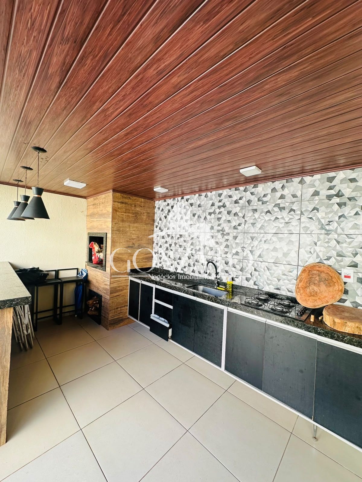 IMÓVEL RESIDENCIAL