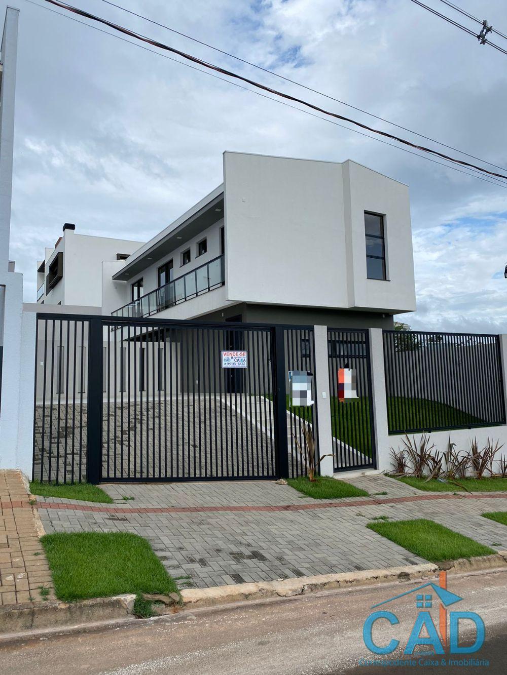 🏡✨ Lindo Sobrado em Alvenaria em Ótima Localização! ✨