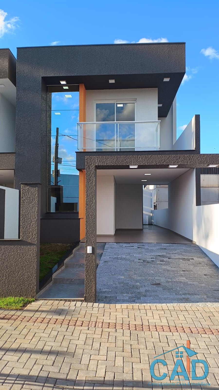 CASA  VENDA NO BAIRRO FRARON MODERNA E COMPLETA