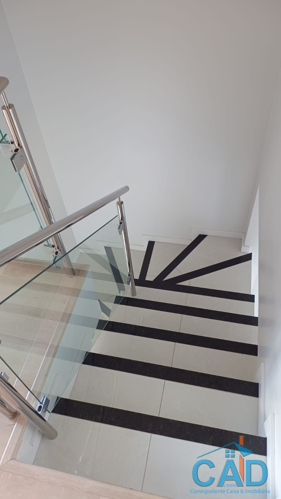 CAD correspondente caixa e Imobili�ria