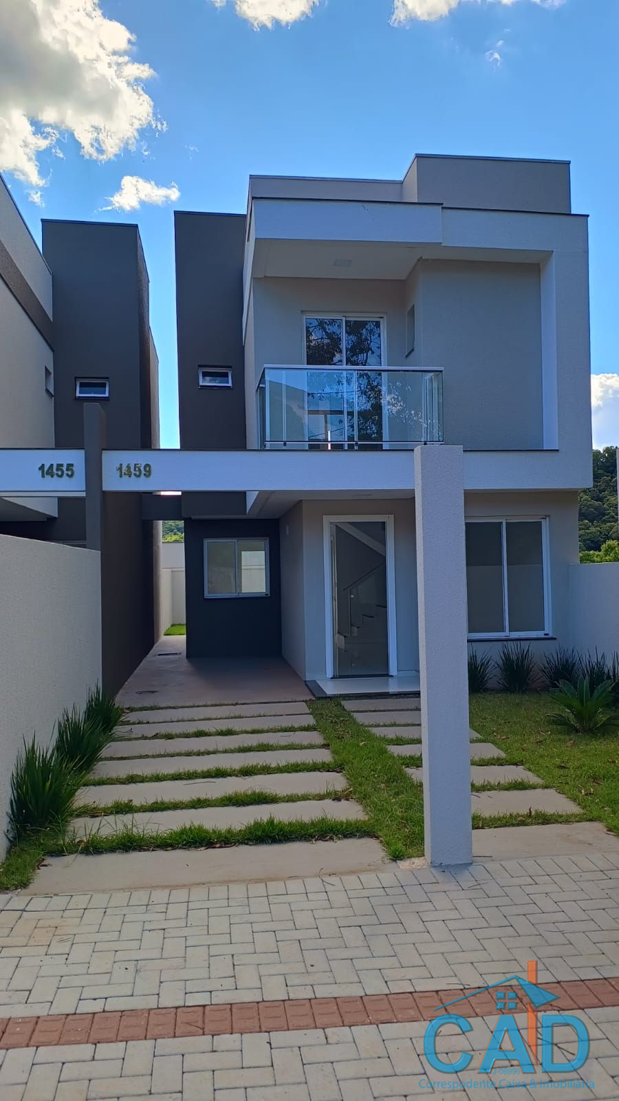 SOBRADOS MODERNOS EM LOCALIZA��O PRIVILEGIADA