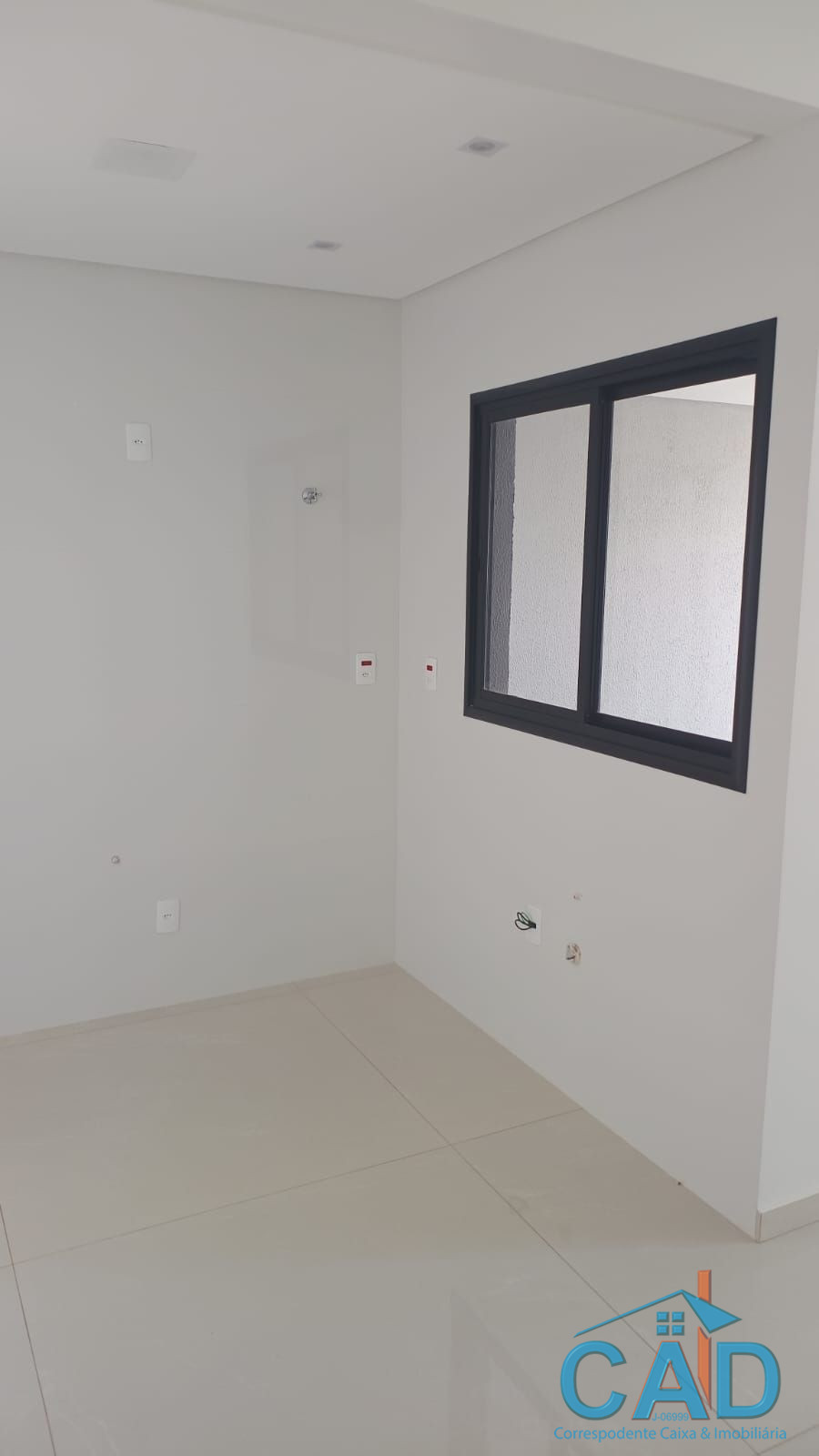 CAD correspondente caixa e Imobili�ria