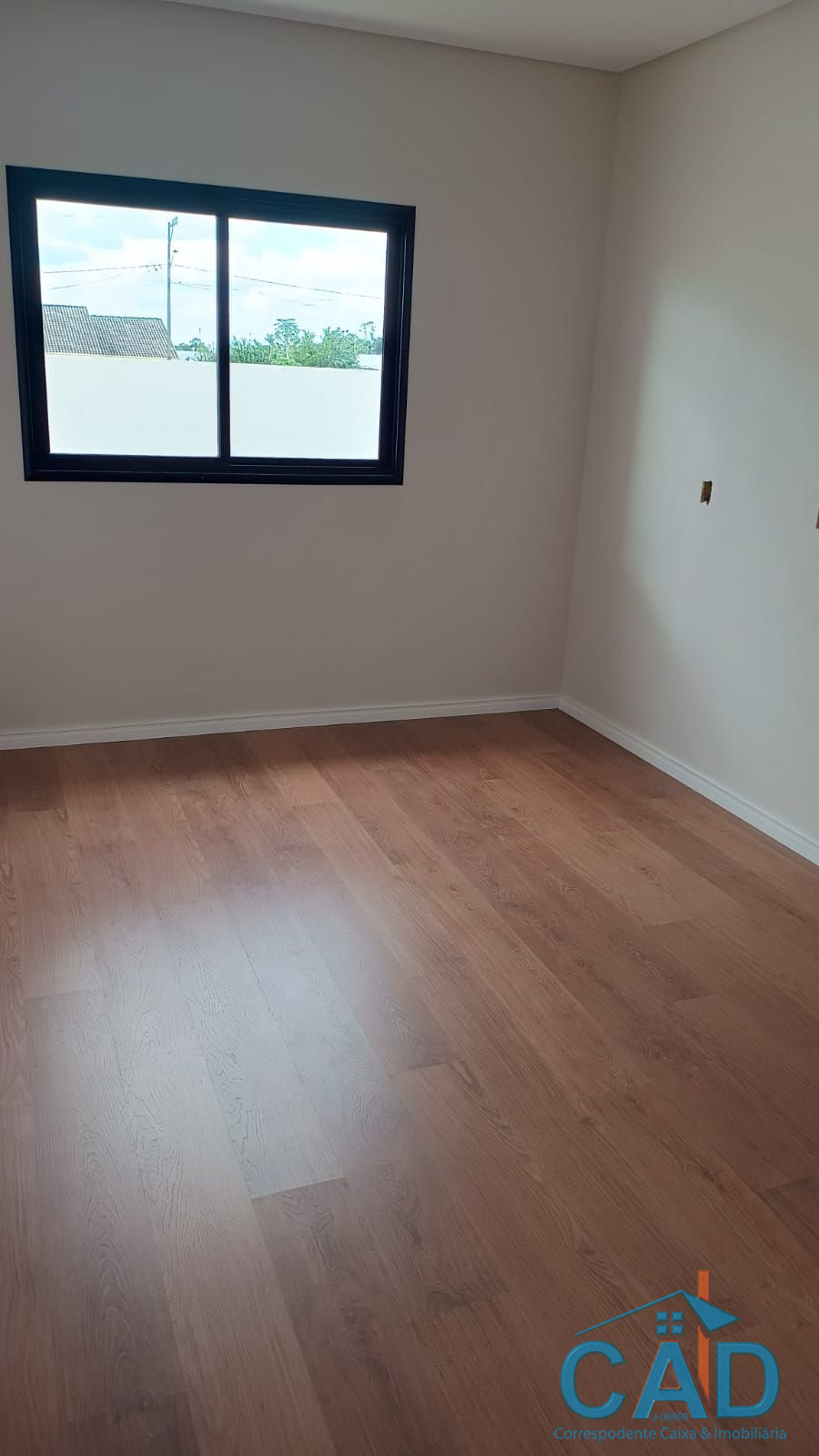 CAD correspondente caixa e Imobili�ria