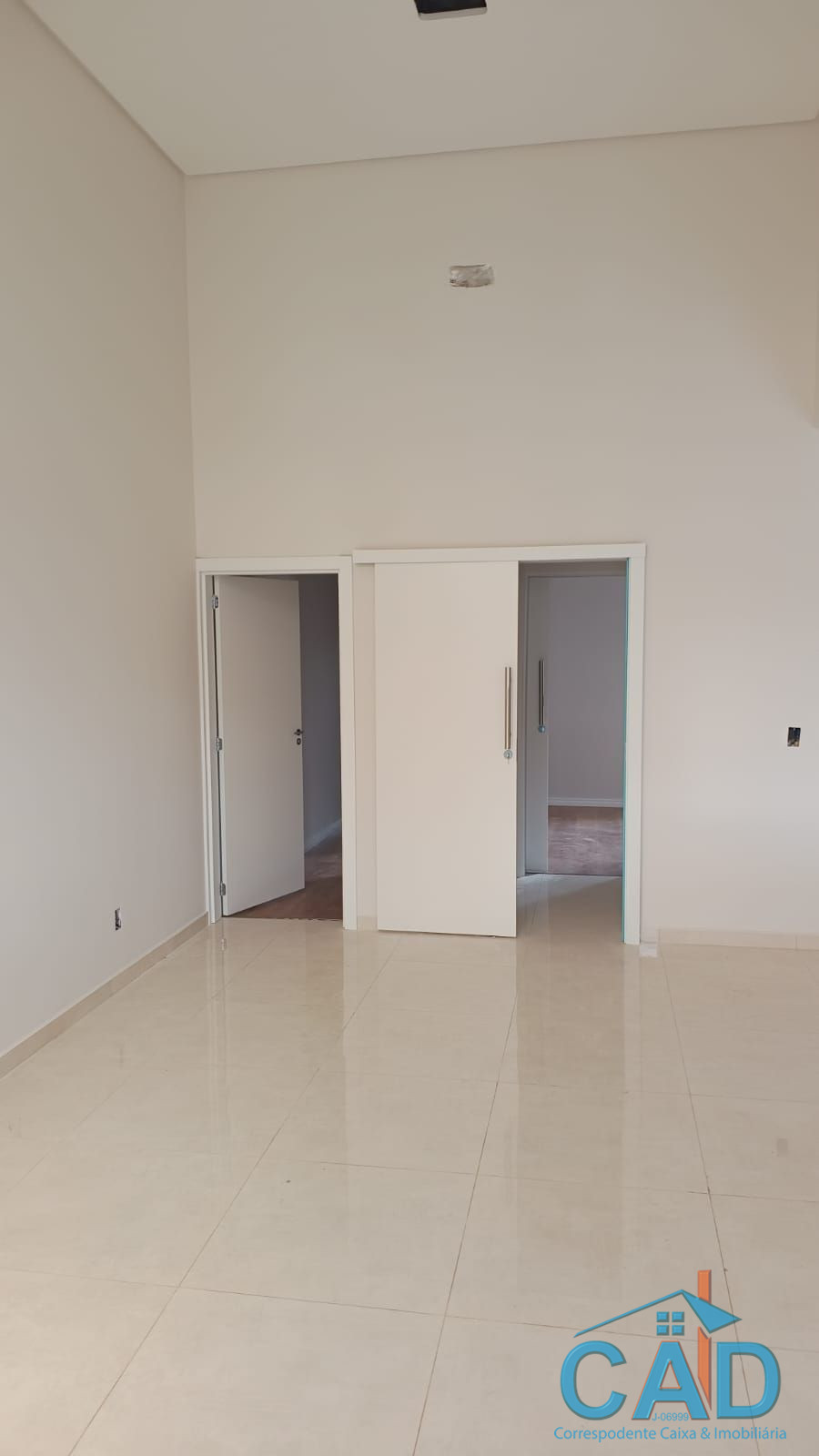 CAD correspondente caixa e Imobili�ria