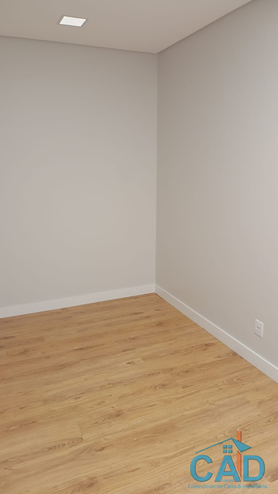 CAD correspondente caixa e Imobili�ria