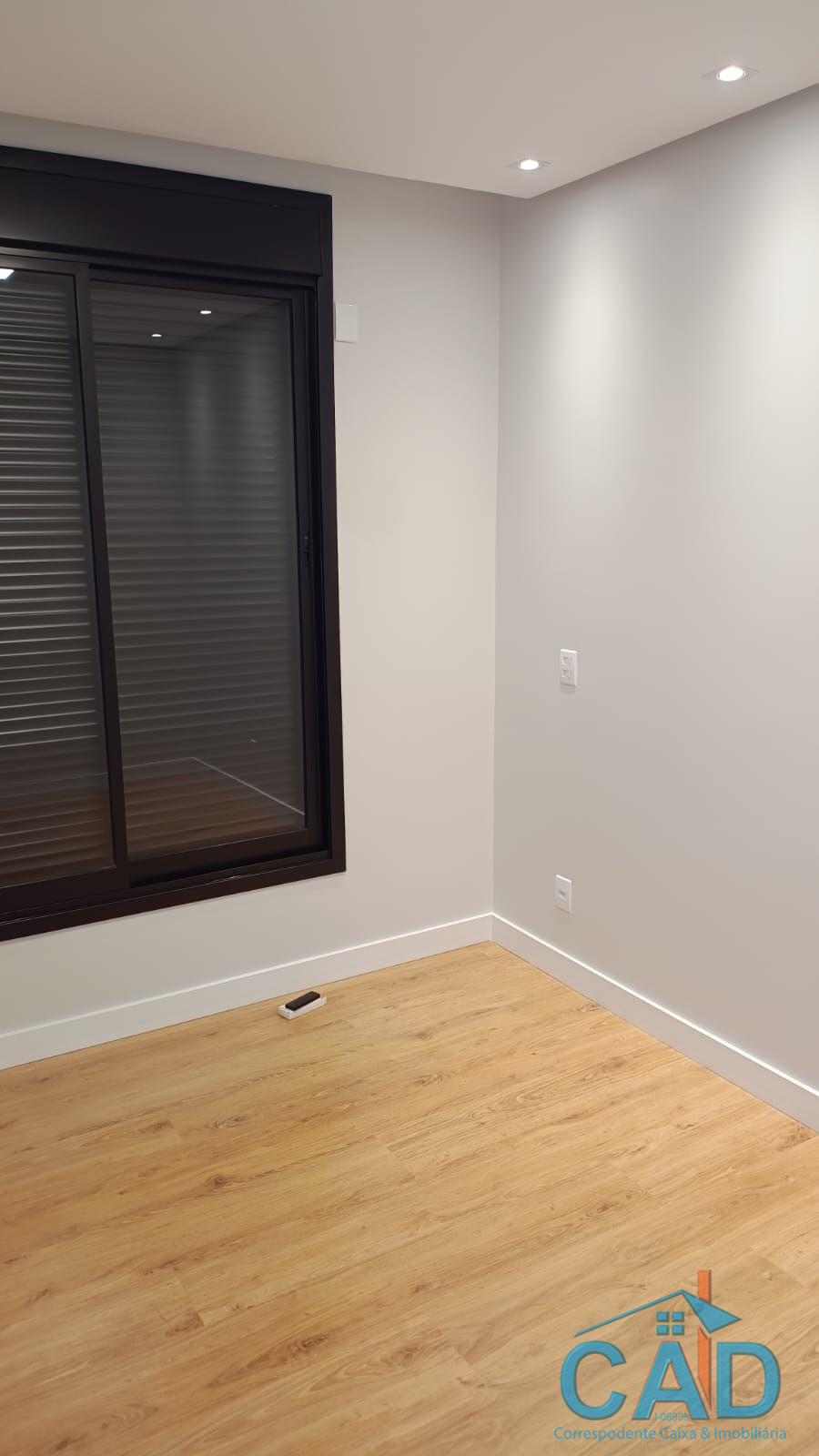 CAD correspondente caixa e Imobili�ria