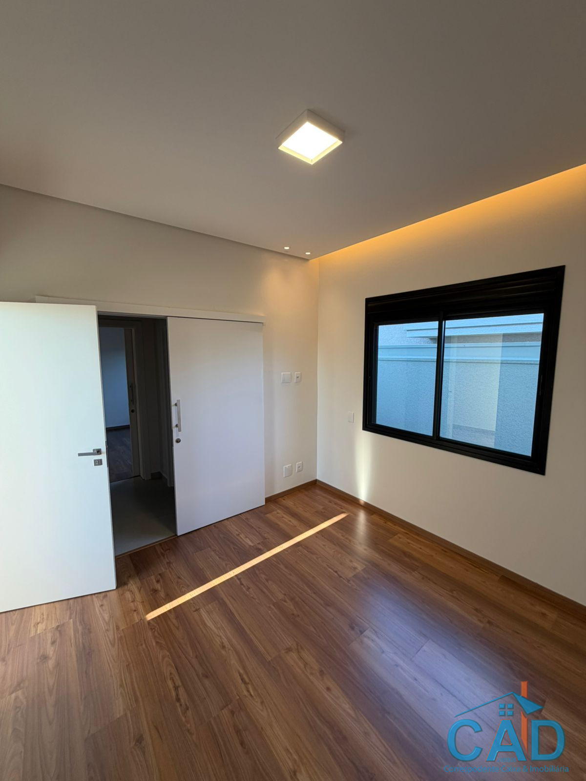 CAD correspondente caixa e Imobili�ria