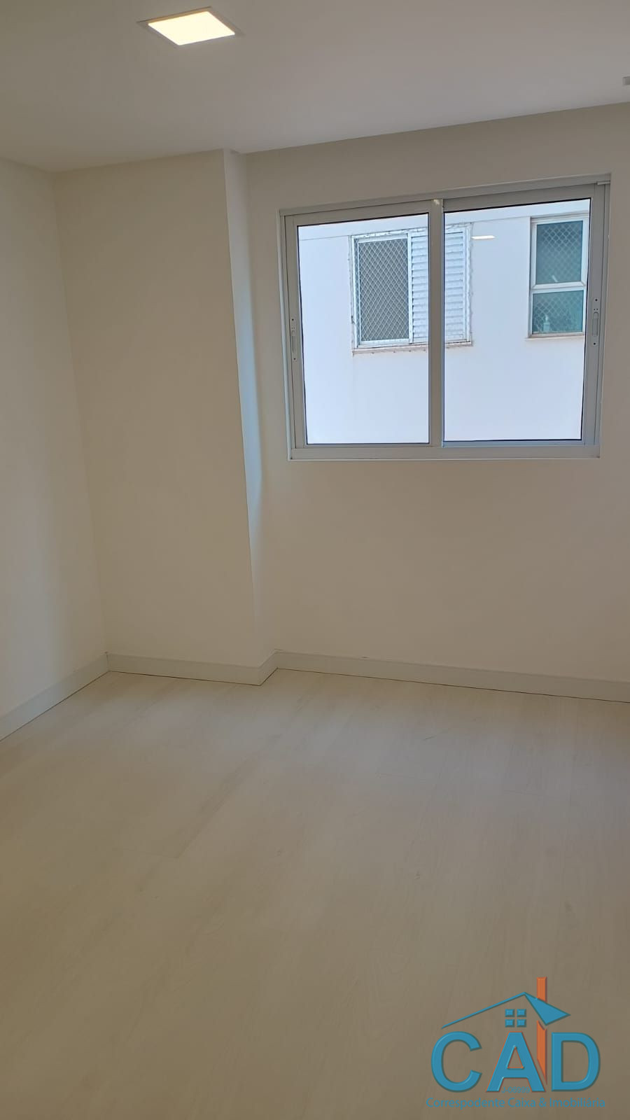 CAD correspondente caixa e Imobili�ria