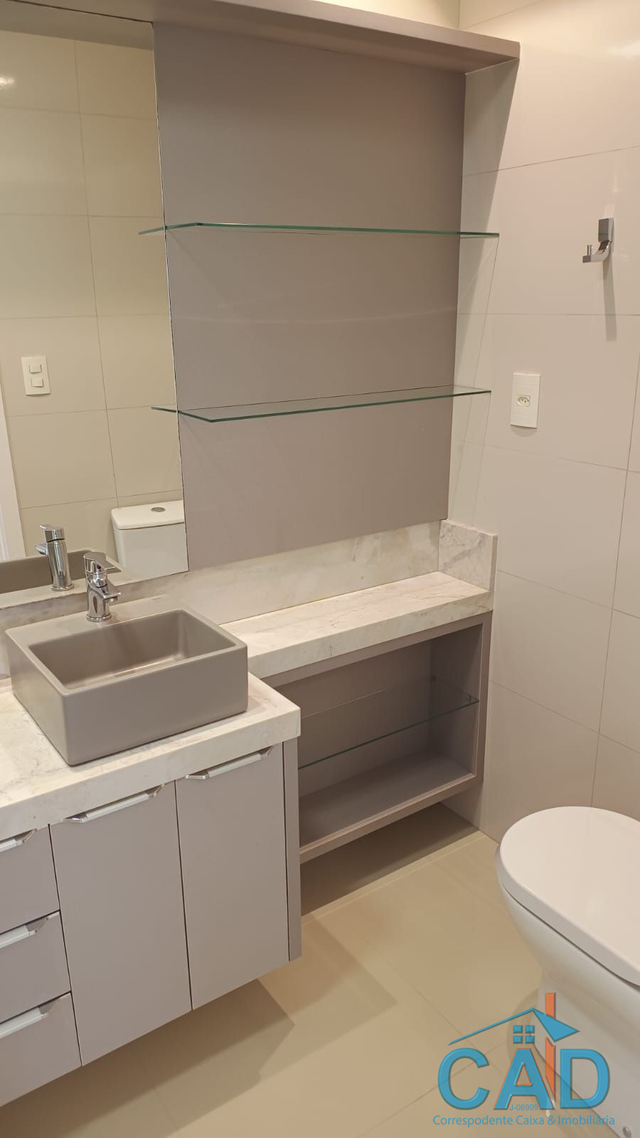 CAD correspondente caixa e Imobili�ria