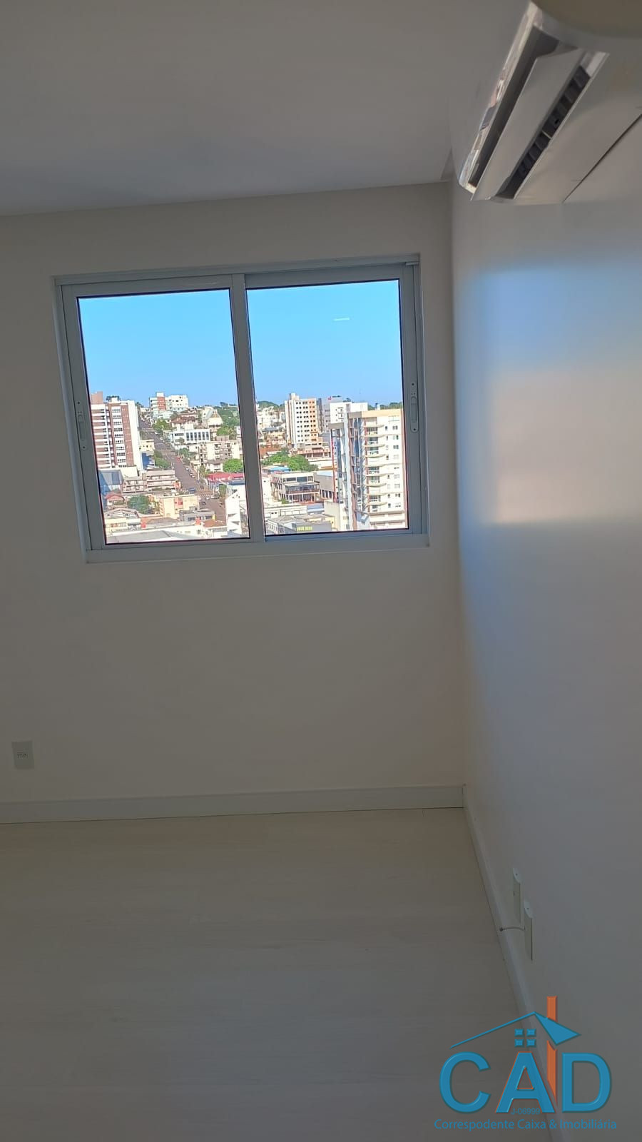 CAD correspondente caixa e Imobili�ria