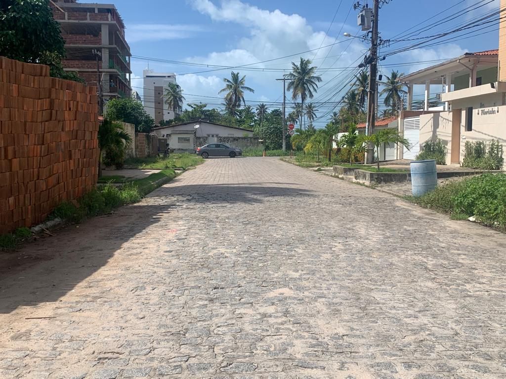 Terreno a venda medindo 30x30m² em Intermares - TE0336