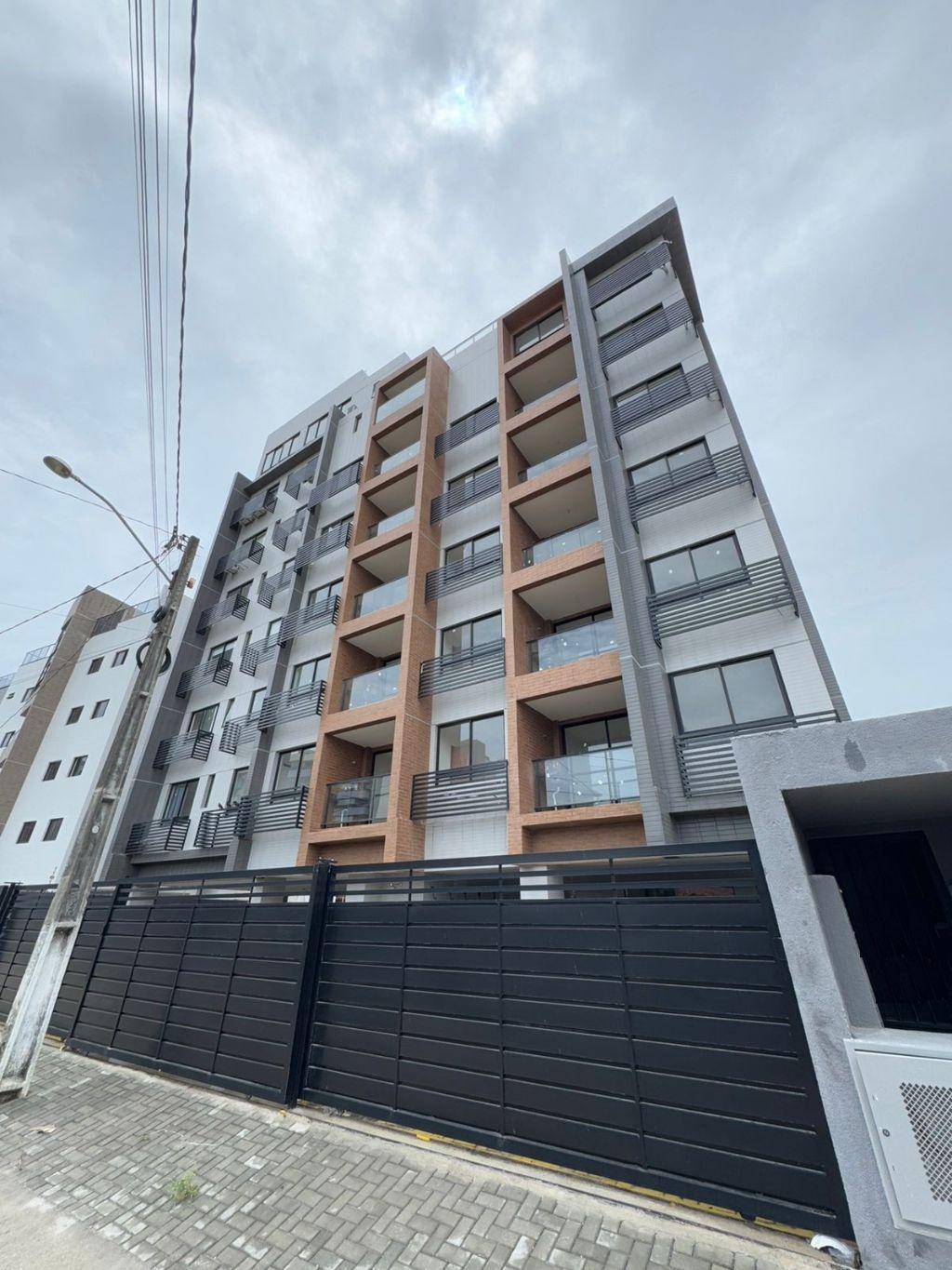 Cobertura a venda em Formosa com 140m² - CO0142