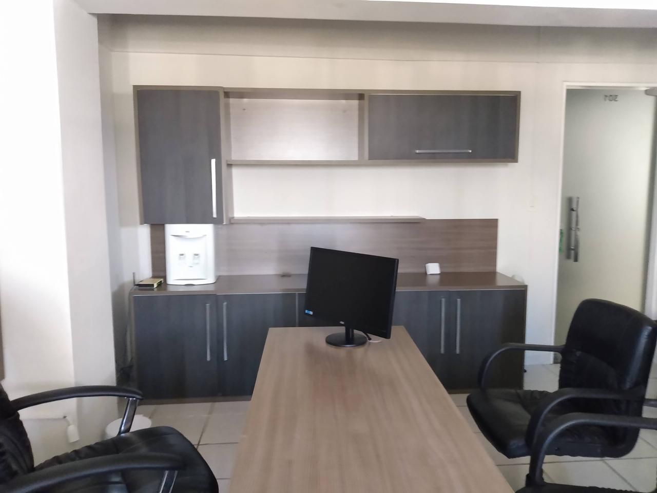 Sala Comercial a venda em Manaíra - SA0107