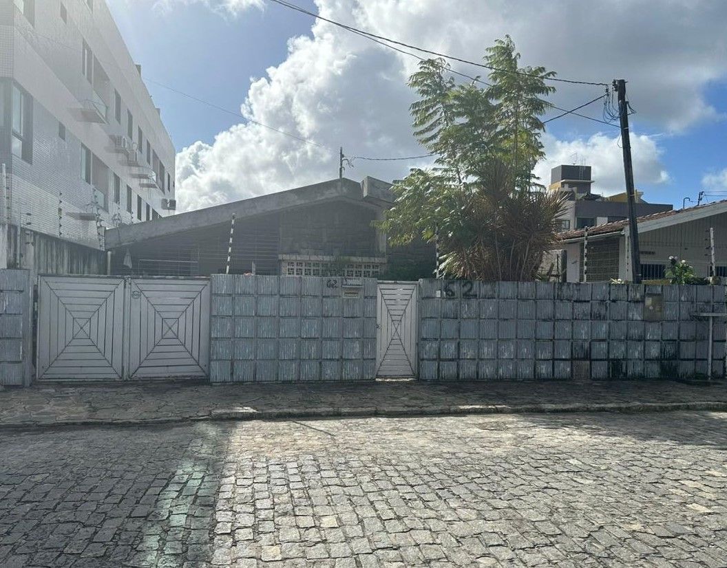 Casa a venda no Treze de Maio - CA2920