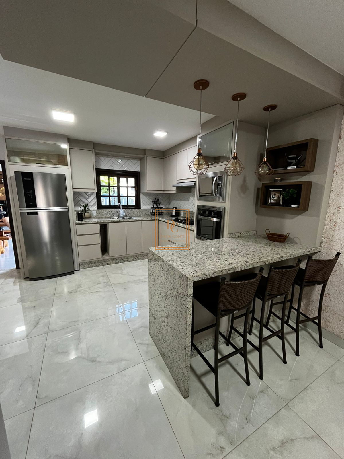 Diana Conte Corretora de Im�veis em Toledo PR