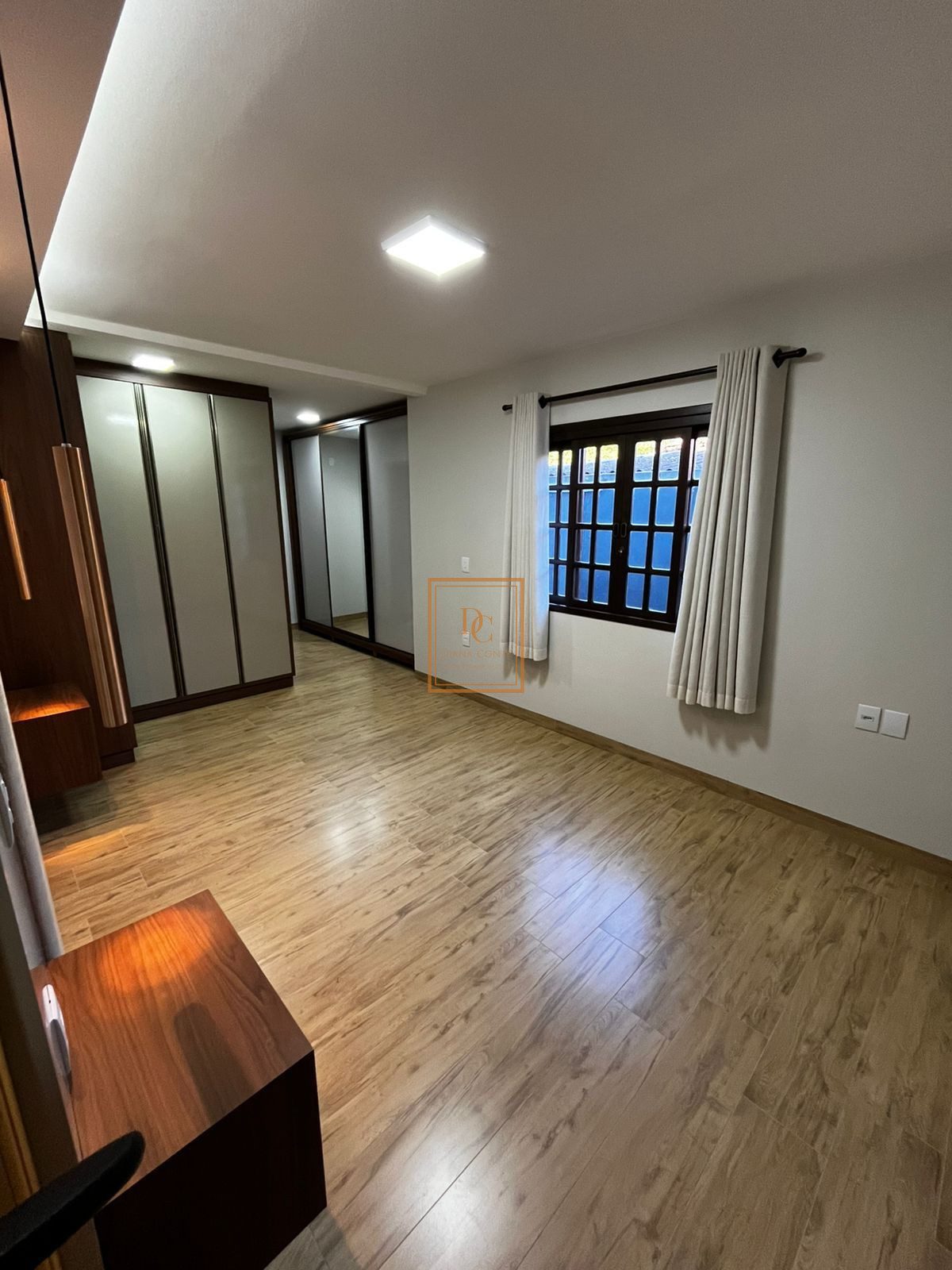 Diana Conte Corretora de Im�veis em Toledo PR