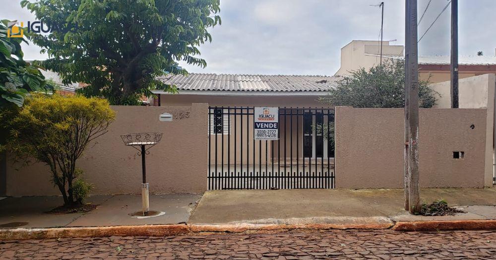 Casa a Venda no bairro Jardim Veneza em Foz do Iguaçu - Pr.