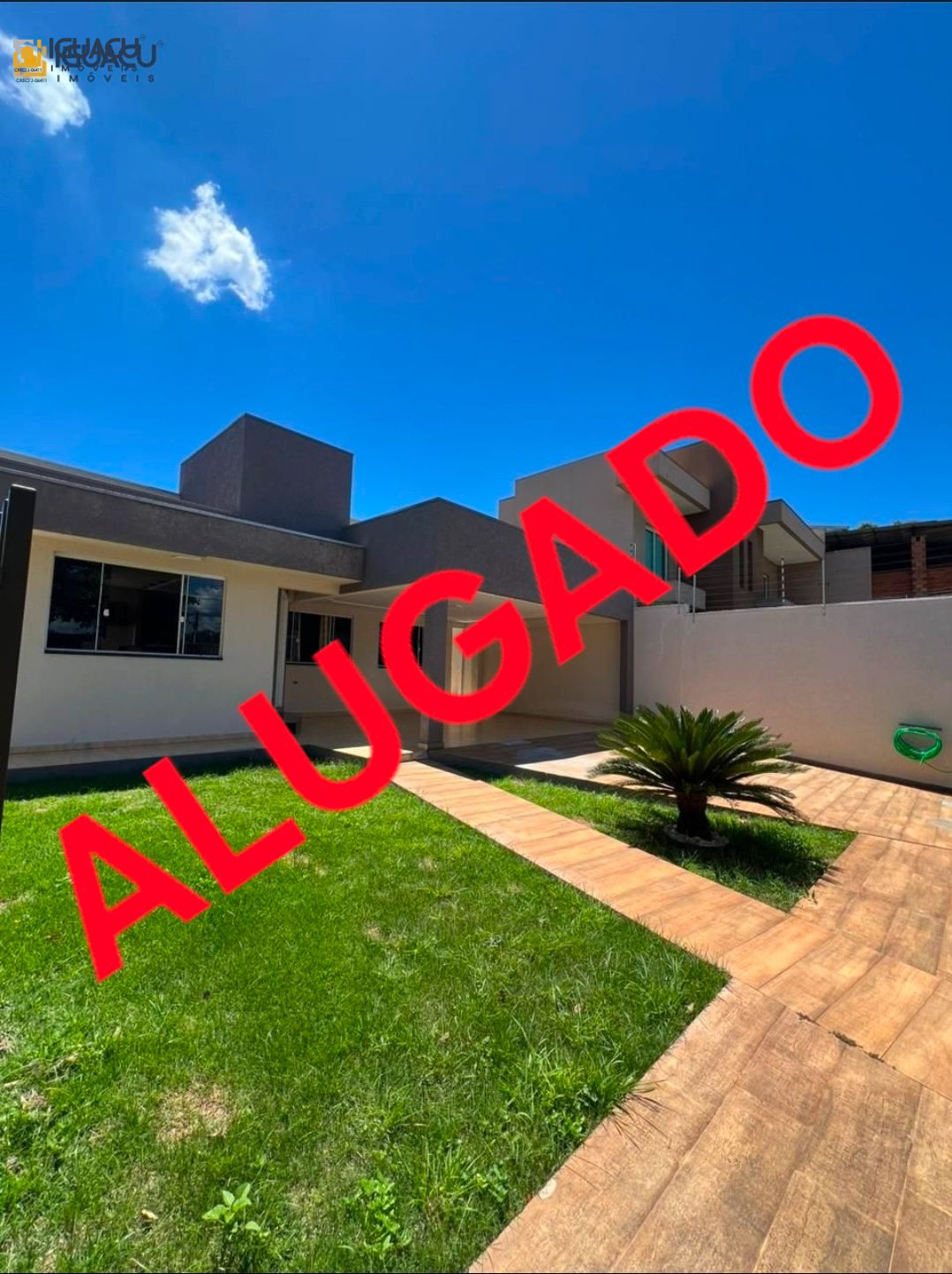 Linda Casa com Piscina para Loca??o no Jardim Cla?dia em Foz d...