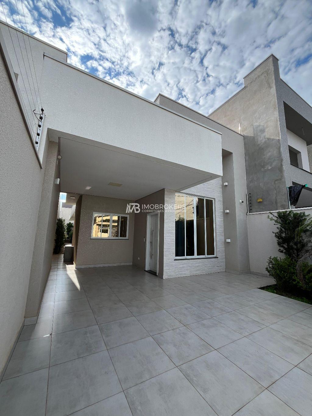 Casa à venda no bairro Parque Presidente 1 - em Foz do Iguaçu-PR