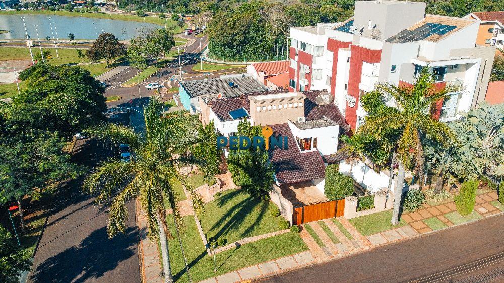 Sobrado de esquina - ALTO PADRÃO - Jardim La Salle
