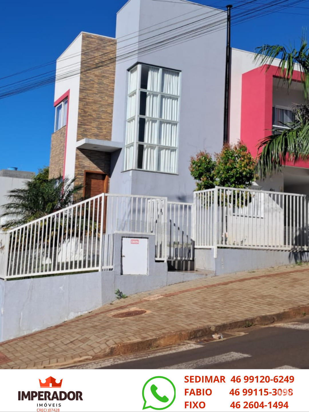 VENDE-SE SOBRADO BAIRRO CRISTO REI