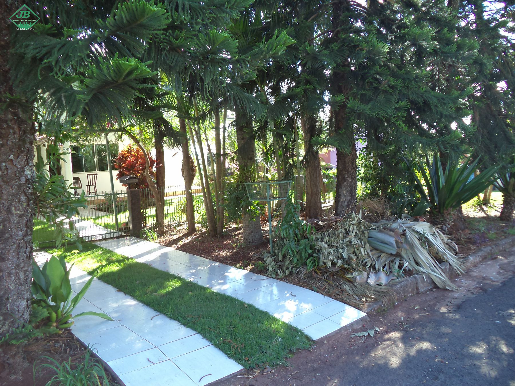 EXCELENTE CASA A VENDA NO BAIRRO BOM PASTOR