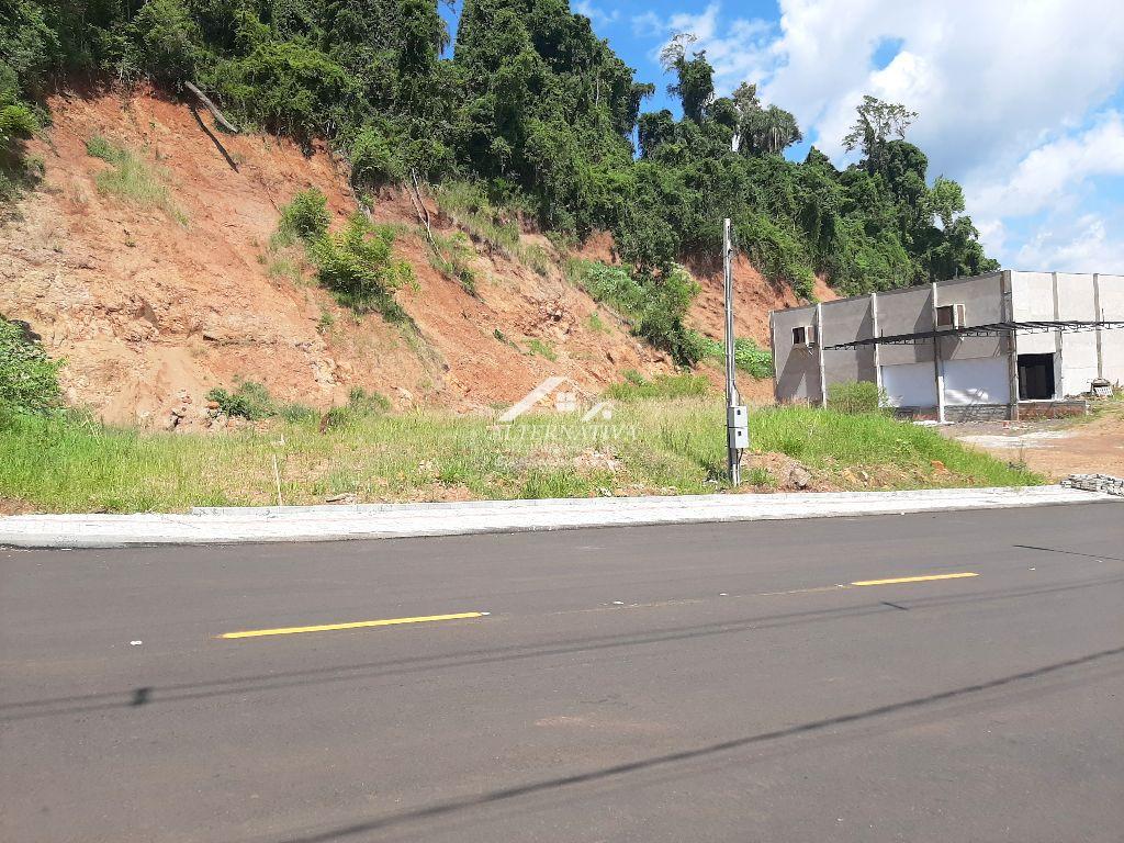 TERRENO NO LOTEAMENTO CASAGRANDE
