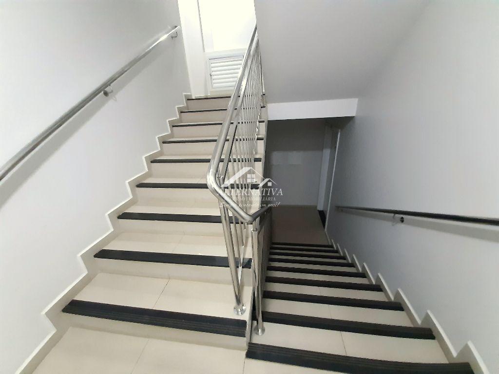 APARTAMENTO EM EXCELENTE LOCALIZAÇÃO 