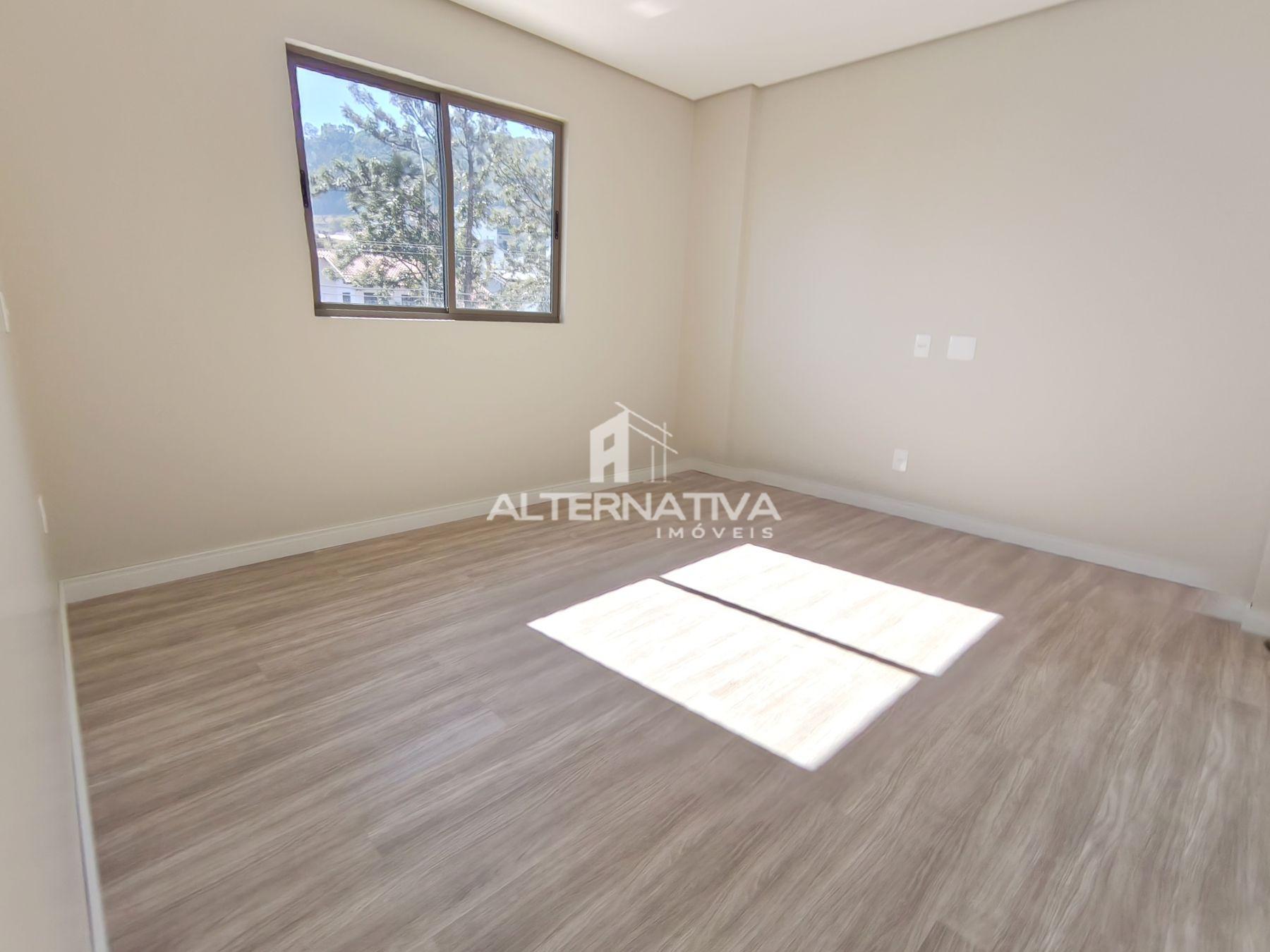 APARTAMENTO COM DUAS VAGAS DE GARAGEM