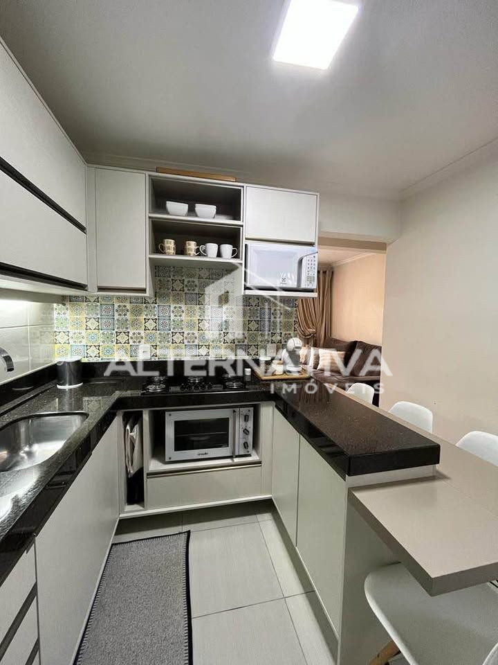 SOBRADO MOBILIADO À VENDA NO BAIRRO AEROPORTO