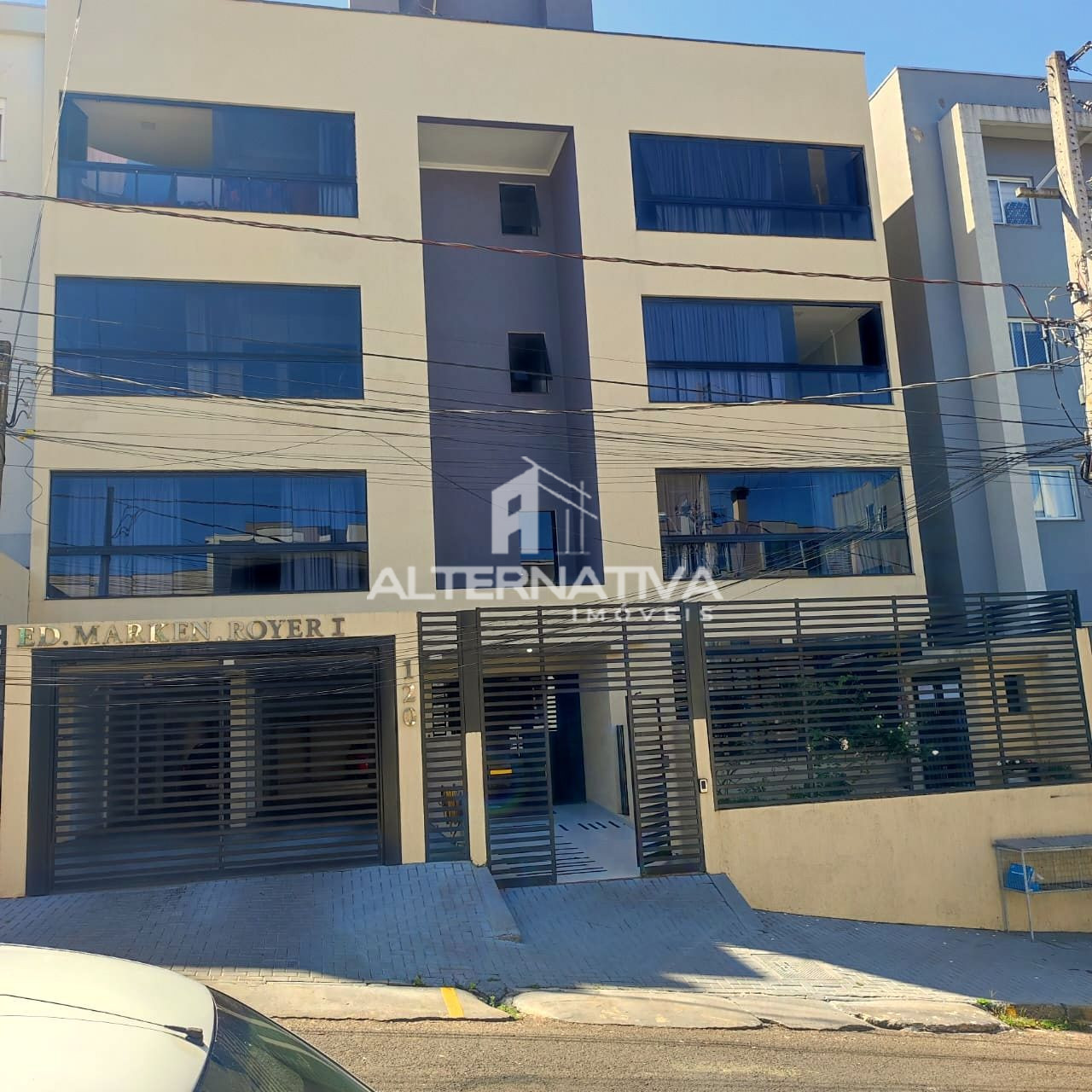OPORTUNIDADE! APARTAMENTO TÉRREO COM SUÍTE E CHURRASQUEIRA
