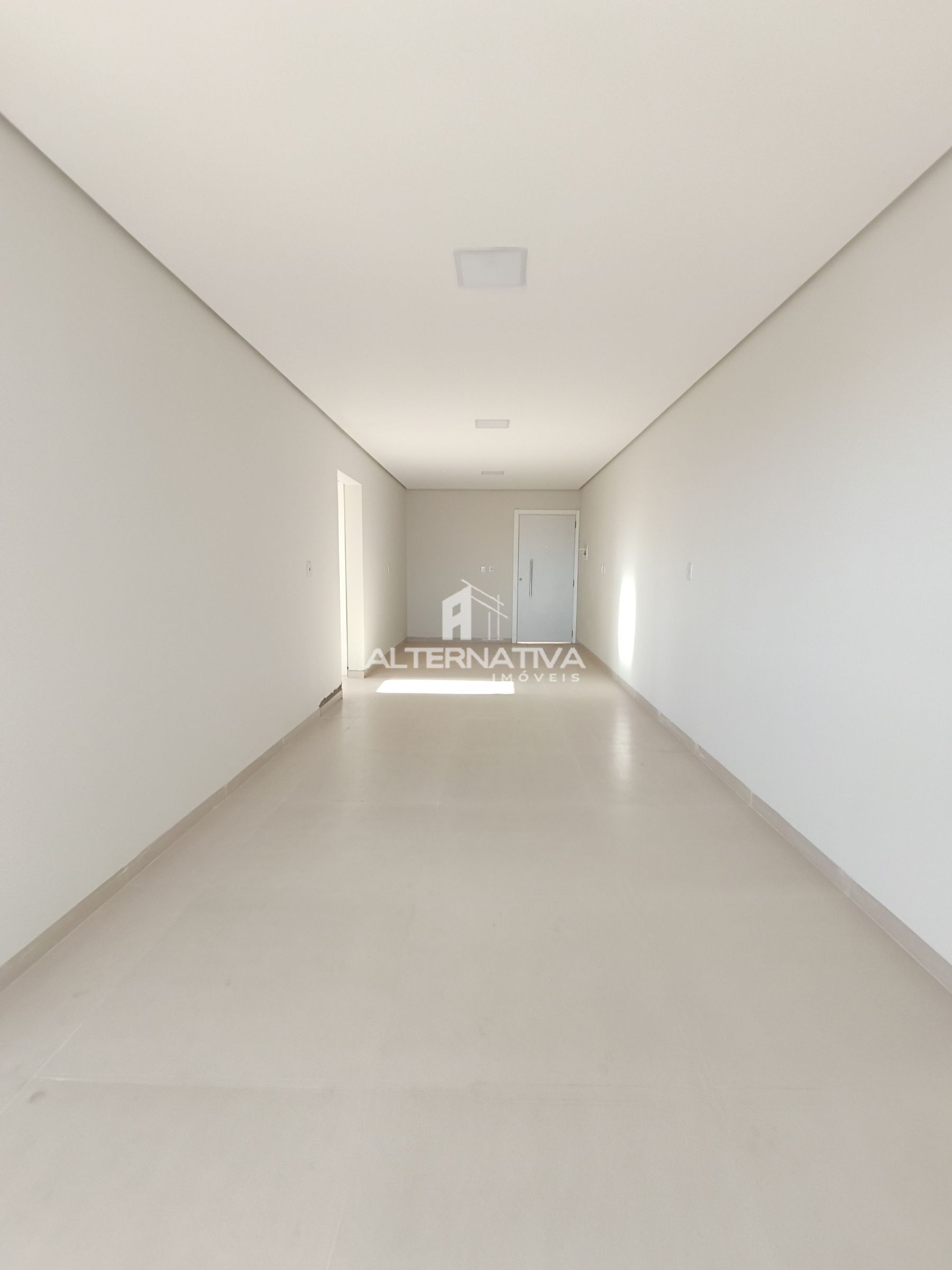 APARTAMENTO À VENDA NO EDIFÍCIO JEREMIAS II